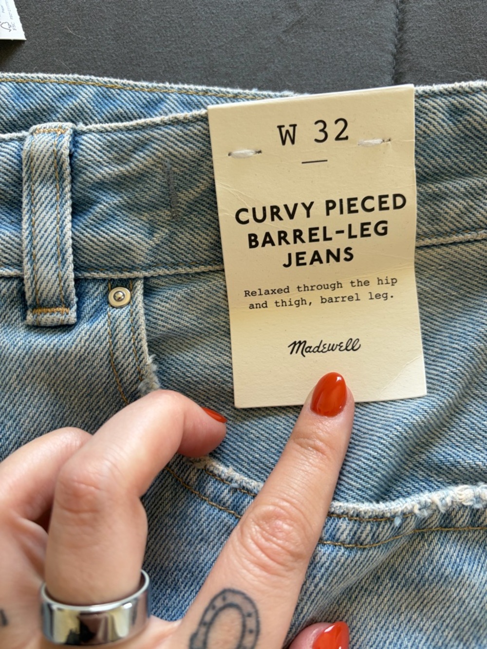 NWT Madewell Light Wash Curvy Pieced Barrel-Leg Jeans - Picture 5 of 5